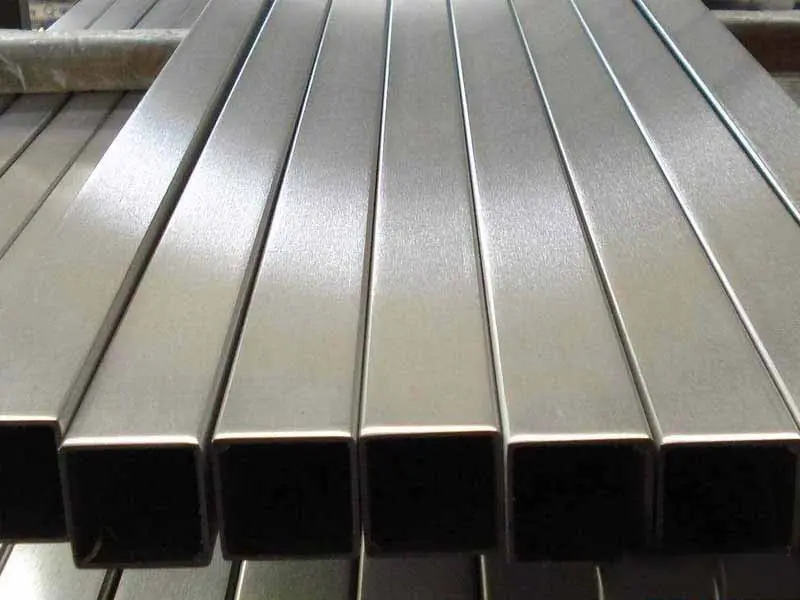 Giá hộp vuông inox 20x20 mm